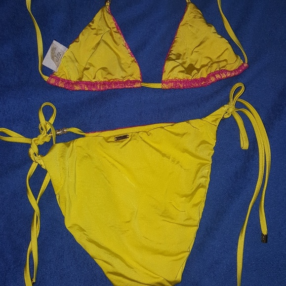 Authentic Beach Bunny Isle Love Bikini Lot 5076 - Picture 6 of 7